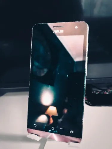 asus zenfone 5 antigo - para retirada de peças / reparo