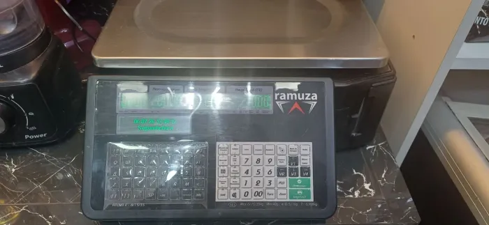Balança Ramuza atena , com etiquetadora visor duplo, semi- nova ainda no plástico, c/ wif