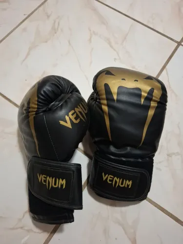 Luva Venum usada Tamanho 12