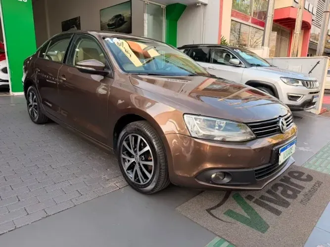 Volkswagen Jetta Comfortline 2.0 T.flex 8V 4P Tipt. 2014