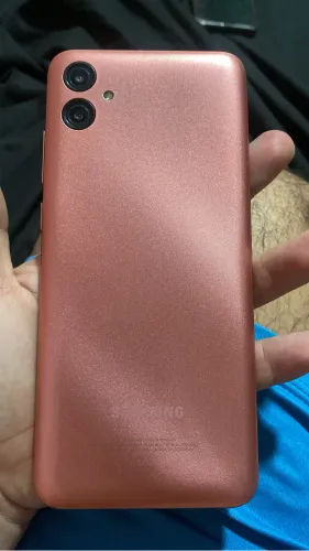 Vendo Samsung A04e , em ótimo estado !