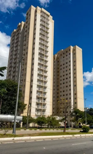 Apartamento 33m² para Alugar em São Mateus | Condomínio Completo | Próximo ao Terminal