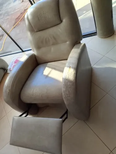 Poltrona reclinável