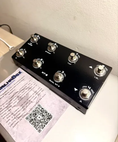 Controladora Gerrilha Profissional Midi com  8 switchs