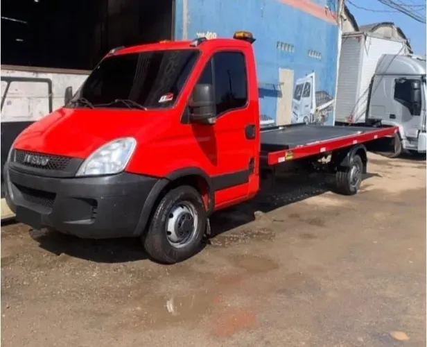 IVECO 35S14 GUINCHO PLATAFORMA ANO 2017