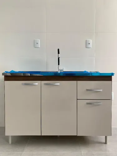 Vendo Pia nova com tampo Inox 