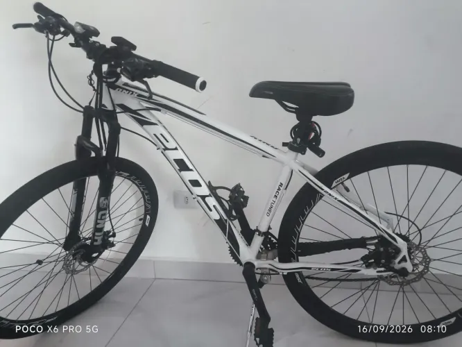 Bicicleta aro 29 impecável