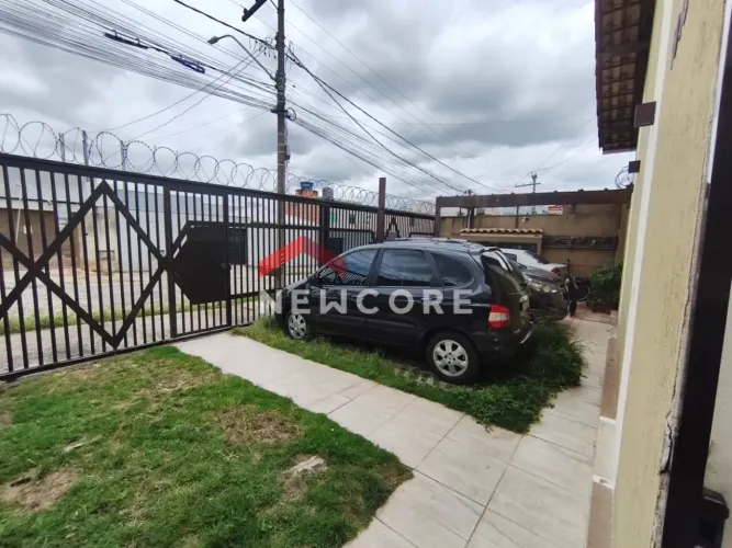 Casa de condomínio em Rua Alvinópolis - Parque Xangri-Lá - Contagem/MG