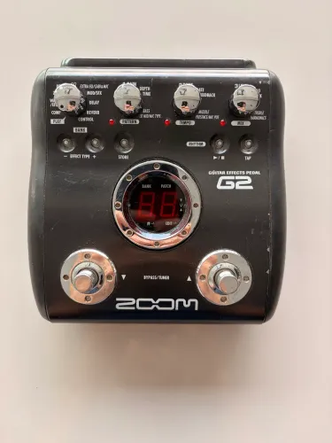 Pedaleira Zoom G2