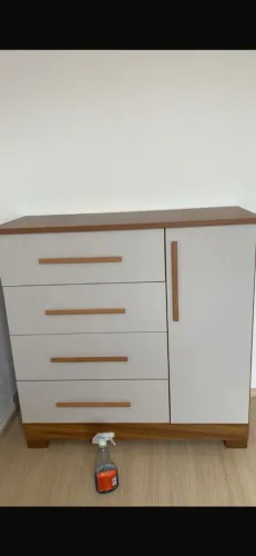 Cômoda Multiuso 4 gavetas + 1 porta com 3 divisória- SEMI NOVA