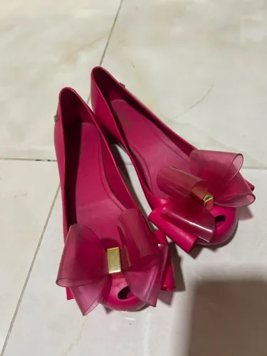 Vende-se sandália melissa tam: 35