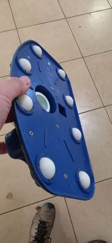 Aspirador Com Esferas Para Piscina 8 Rodas Brustec