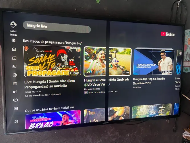Vendo smart tv 46 Polegadas faixa defeito