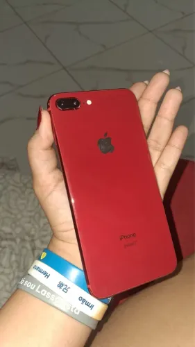 iPhone 8 - 64 gb - vermelho