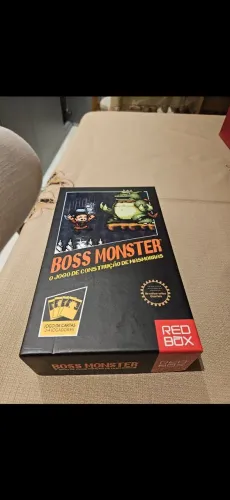 Jogo de tabuleiro Boss Monster. Jogado apenas duas vezes. R$ 130,00. Retirada no noroeste.