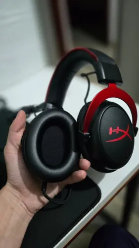 Fone de Ouvido HyperX Cloud II