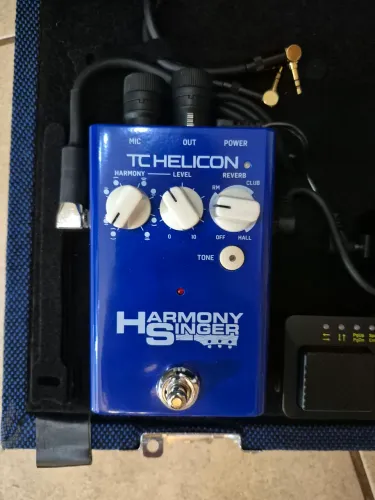 Pedal Harmony singer TC HELICON