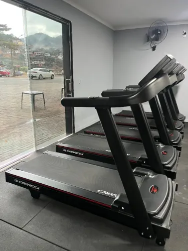                        ESTEIRA 568BX 3.0 - EMBREEX 220V 