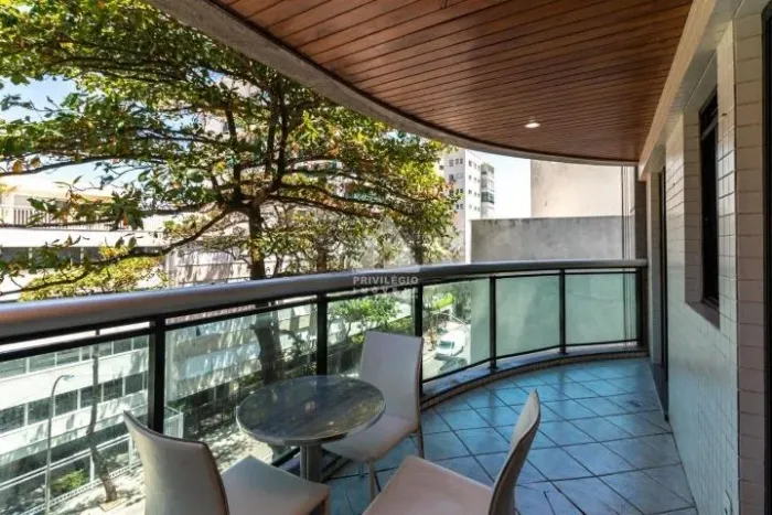 Apartamento 82 m² com 2 suítes, frente, Ipanema  2 vagas e lazer completo