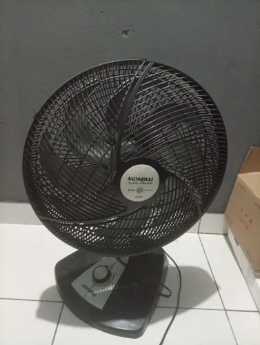 Ventilador mondial 40 cm preto