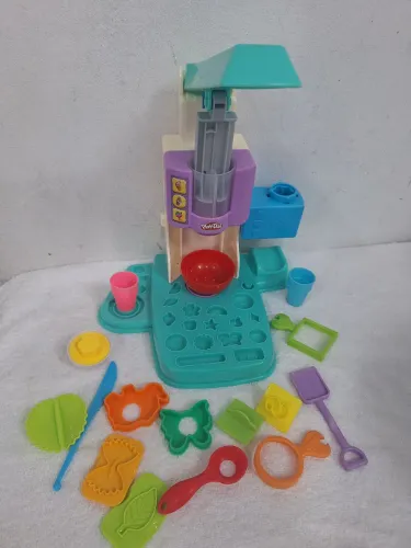 Lote brinquedos de massinha playdooh 