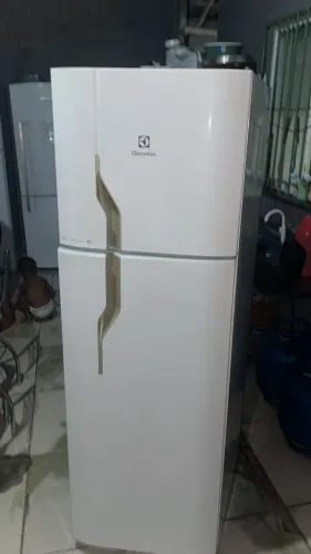 Geladeira electrolux Frost free