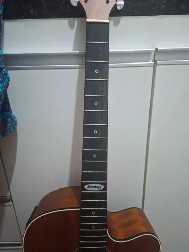 Violão Strinberg