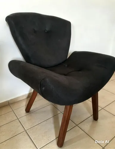 Duas poltronas por 300,00 bem conservada