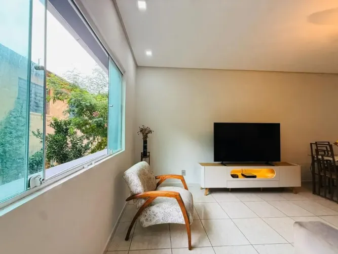 Casa Sobreposta Alta à Venda no Marapé  Santos/SP
