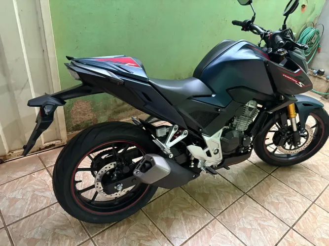 Honda Twister S 2027 0 km