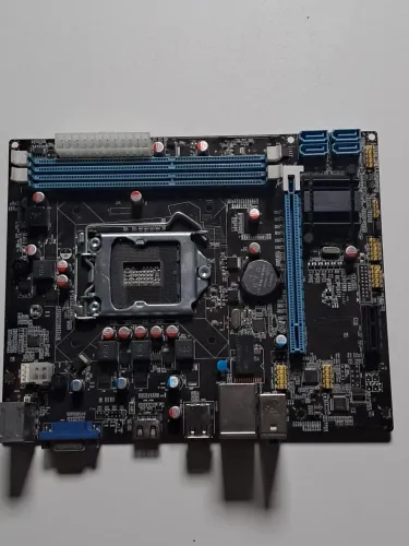 Placa-Mãe Intel H61 LGA 1155 DDR3 (No Estado / Ler Descrição)