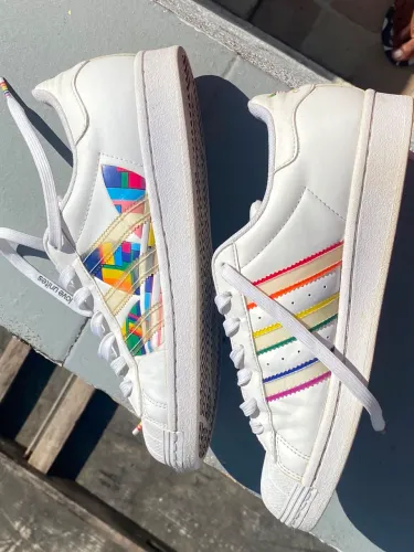 Adidas Superstar pride