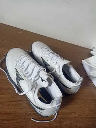 Chuteira Mizuno Society Regent Cor branca