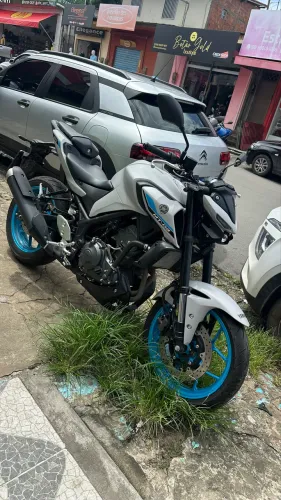 YAMAHA MT-03 BAIXA KM - APENAS 5 mil - EXTRA