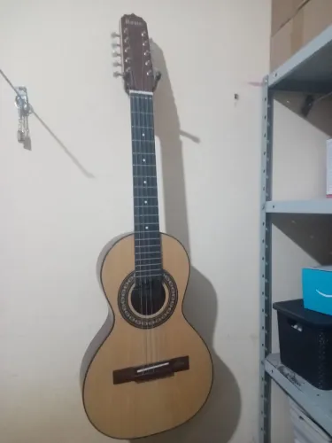 Violão caipira novinha