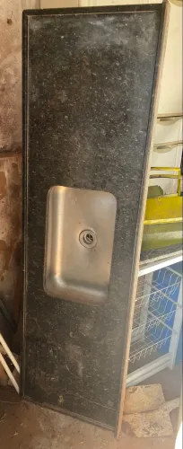 Pia de pedra 1,80 com cuba inox