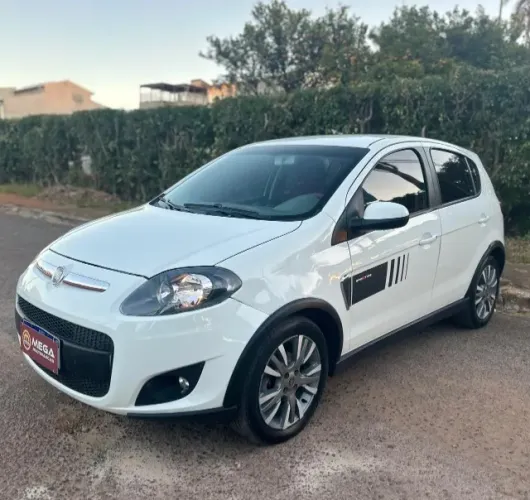 Fiat Palio Sporting 1.6 Flex 16V 5P 2014