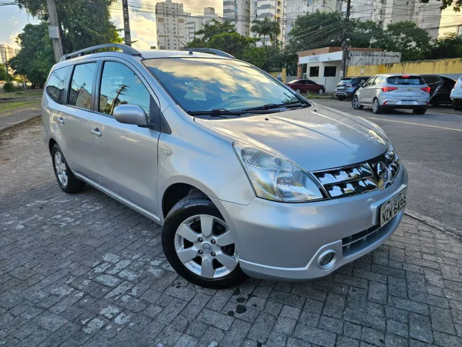 Nissan Livina Grand SL 1.8 16V Flex Fuel Aut. 2012