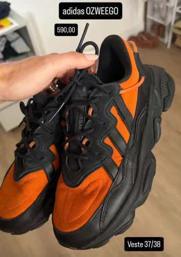 Tênis adidas