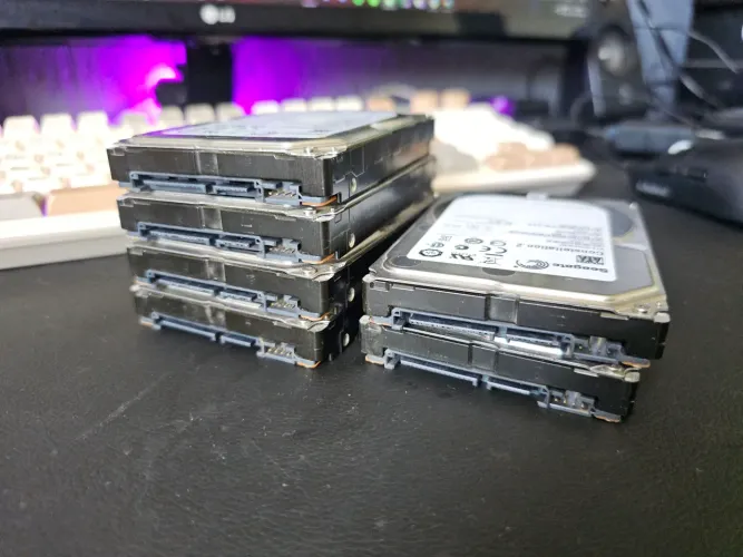 6 HDs 1tb cada leia descrição 