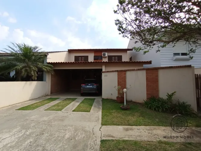 Sobrado Lindo em Condominio