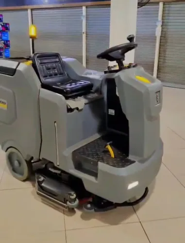 Lava e seca Karcher BD 150R zerada