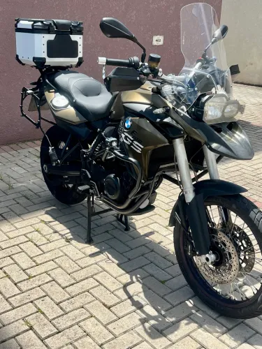 BMW F 800 GS 2013 - Pneus, Bateria e Transmissão Novos - Muito Equipada