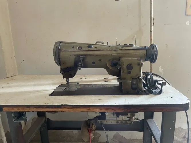 Maquina de costura zigzag 3 pontinhos BC457