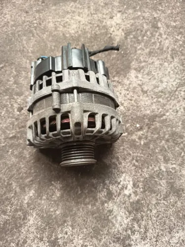 Alternador 90 amperes original Valeo para Saveiro, Voyage, Fox, Polo, Virtus 1.6 16V MSI