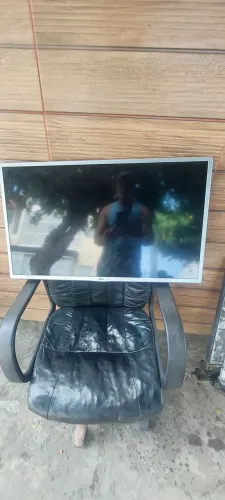 VENDO SMARTV LG AVARIADA RETIRADA DE PEÇAS