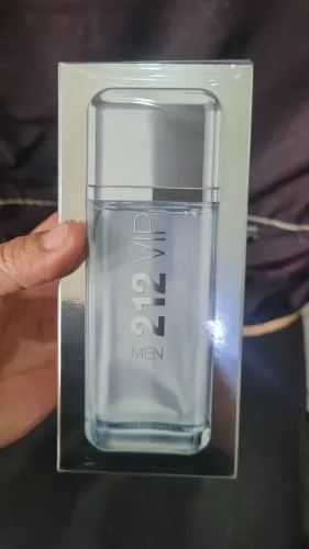 Vendo perfume original importado 212vipmem