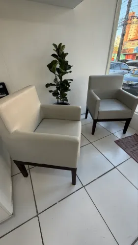 3 Poltronas 250,00 cada 