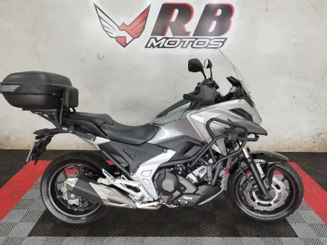 NC 750 X DCT Abs Automática 2024 Prata 1º Dono  5.000 Km  ( A mais Top Da América Latina )