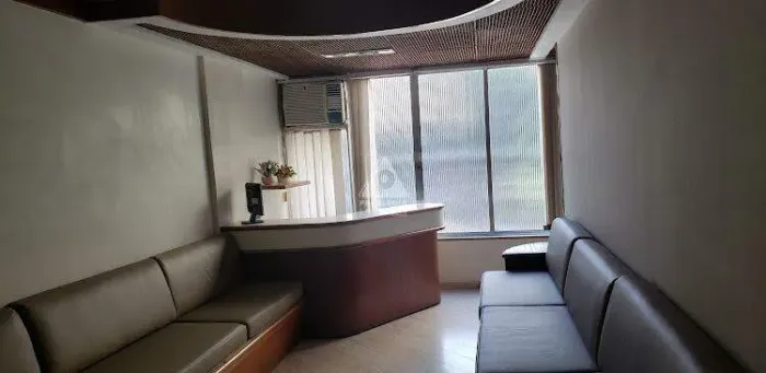 Excelente Sala Comercial, 87m², Prédio Moderno e Bem Localizado!